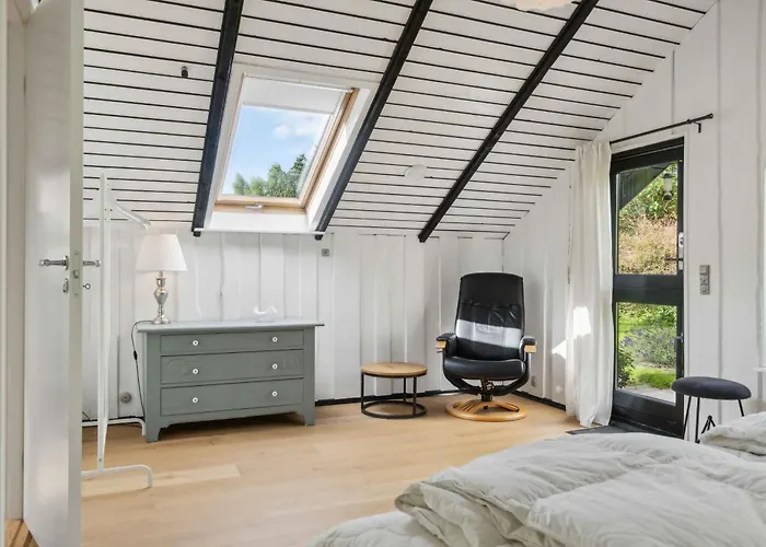 The Summer House In Peaceful Nyrup *
